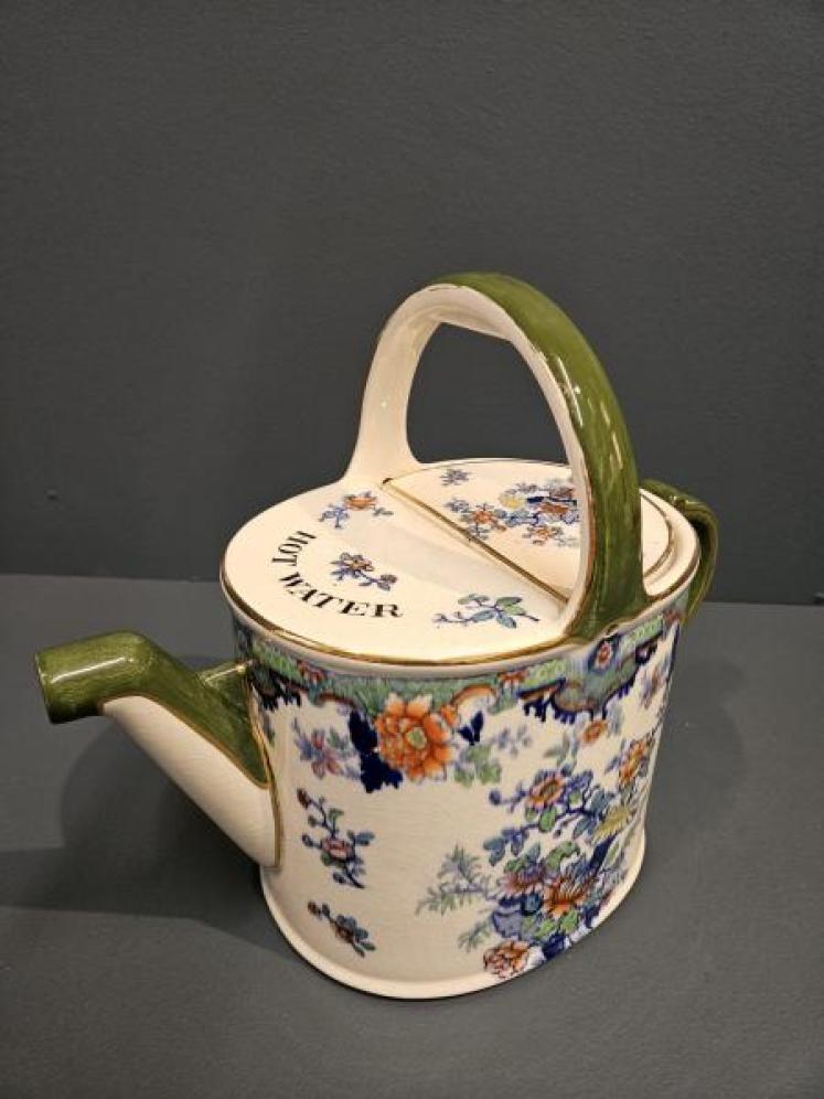 Victorian Royal Doulton Country House Hot Water Can  - Image 5