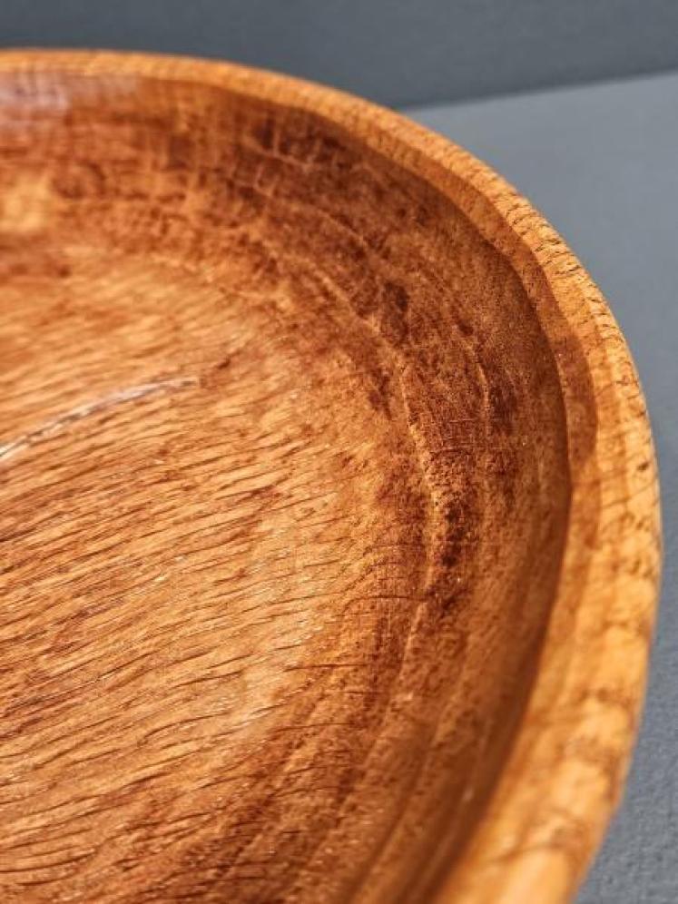 Superb Mouseman Burr Oak Shallow Bowl  - Image 3