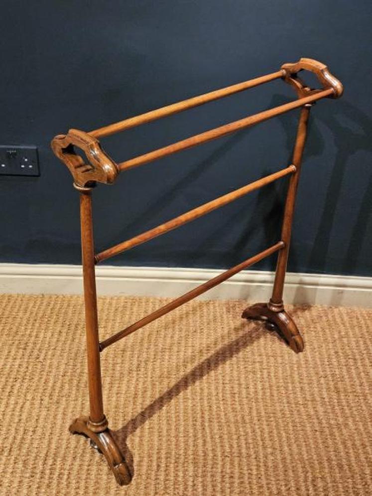 Fine Quality Victorian Walnut Towel Rail - Image 1
