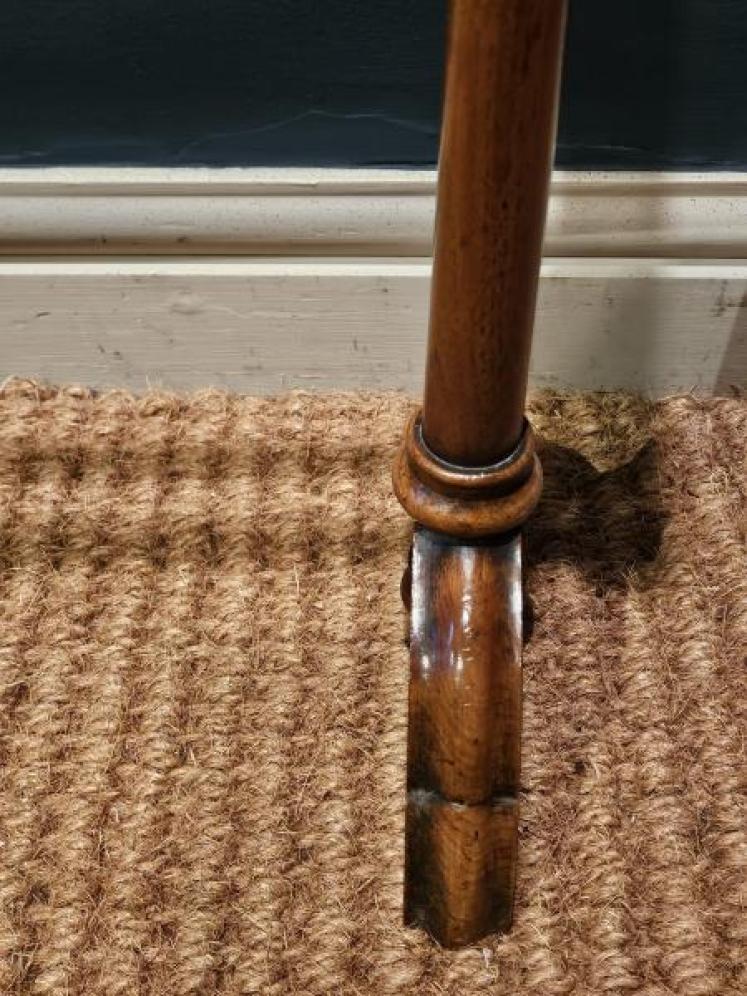 Fine Quality Victorian Walnut Towel Rail - Image 4