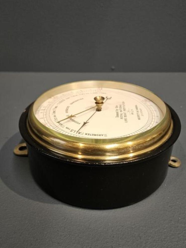 Negretti & Zambra RNLI Marine Barometer - Image 5