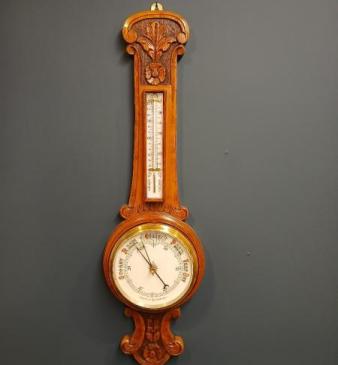 Superb Mid Victorian Polished Oak Banjo Barometer