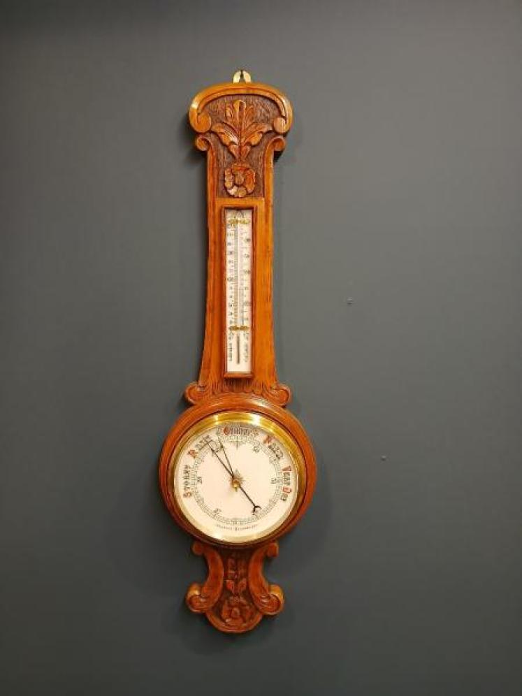 Superb Mid Victorian Polished Oak Banjo Barometer - Image 1