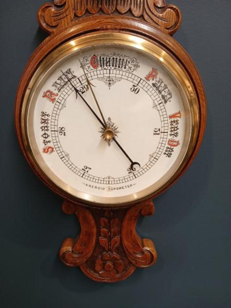 Superb Mid Victorian Polished Oak Banjo Barometer - Image 2
