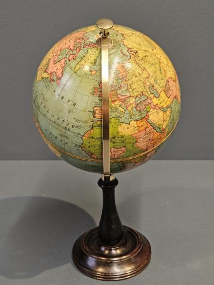 Superb 1930's 6" Papier Mache Globe  - Image 6