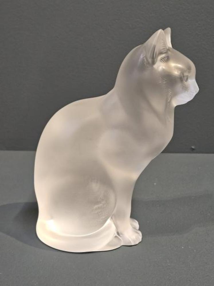 Large Lalique Sitting Cat - Image 2