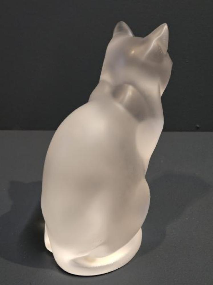 Large Lalique Sitting Cat - Image 3