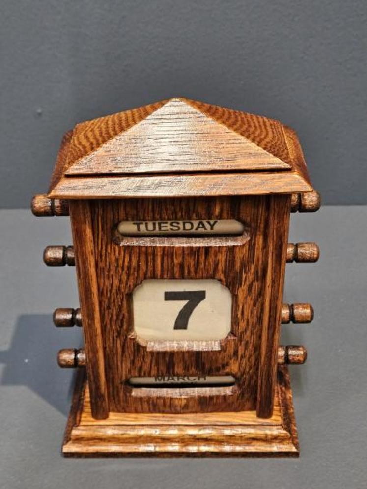 Edwardian Oak Perpetual Desk Calendar - Image 6