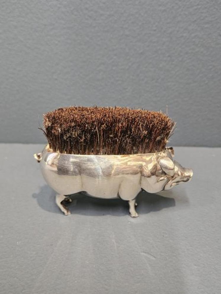 Silver Pig Nib Wipe - Image 2