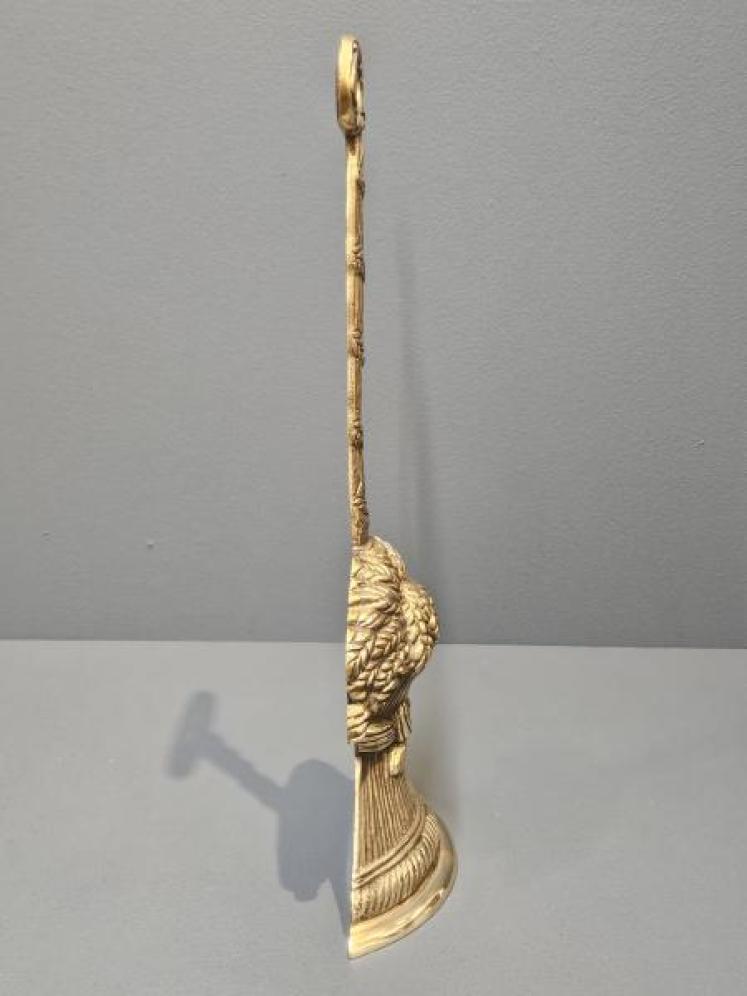 Victorian Brass Wheatsheaf Door Stop - Image 4
