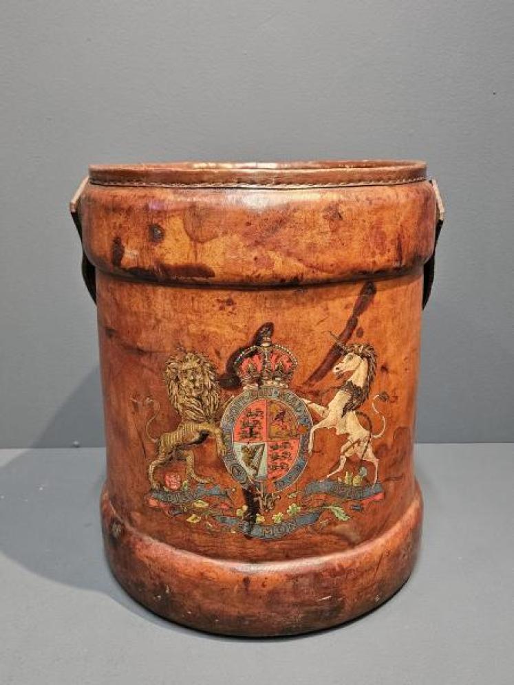 Leather Cordite Bucket - Image 4