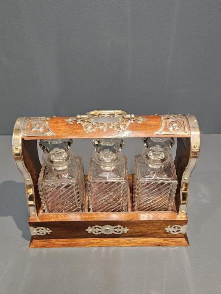 Small Victorian Walnut and Silver Plated Tantalus - Image 3