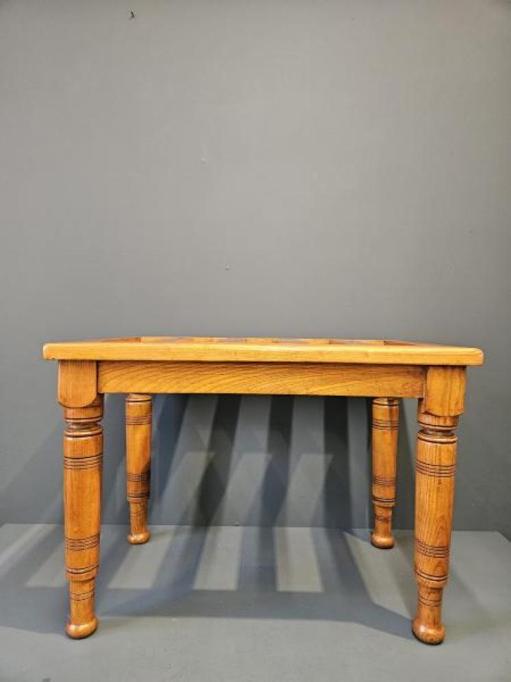 Substantial Victorian Ash Luggage Stand  - Image 2