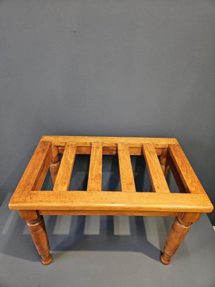 Substantial Victorian Ash Luggage Stand  - Image 6