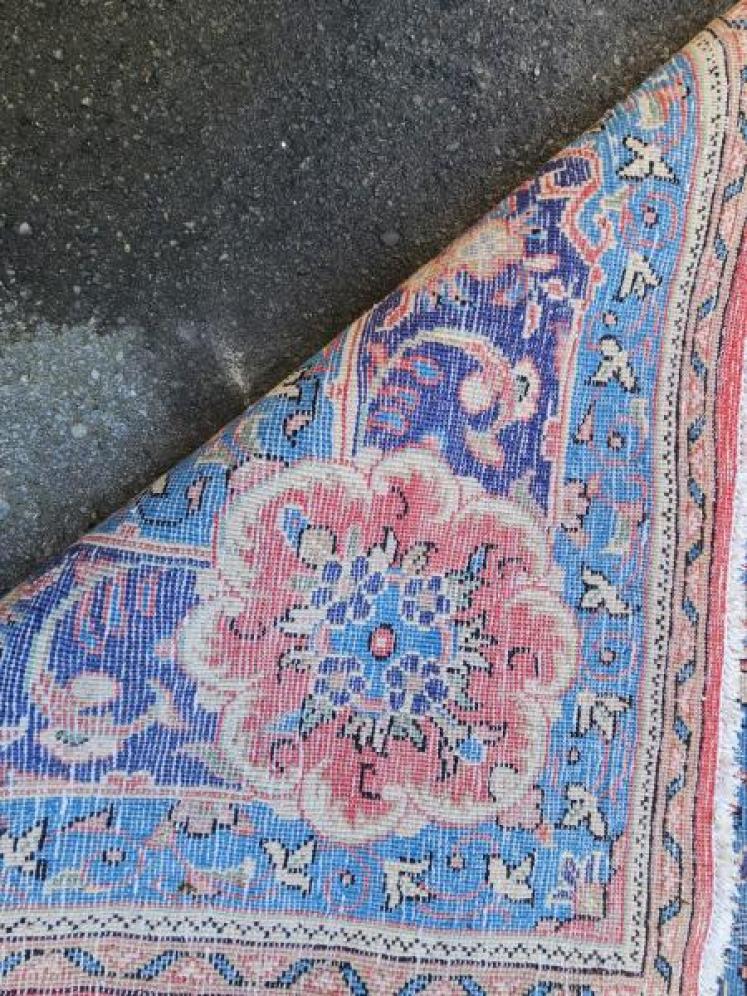 Fine Quality Large Persian Saroq Wool Rug - Image 5
