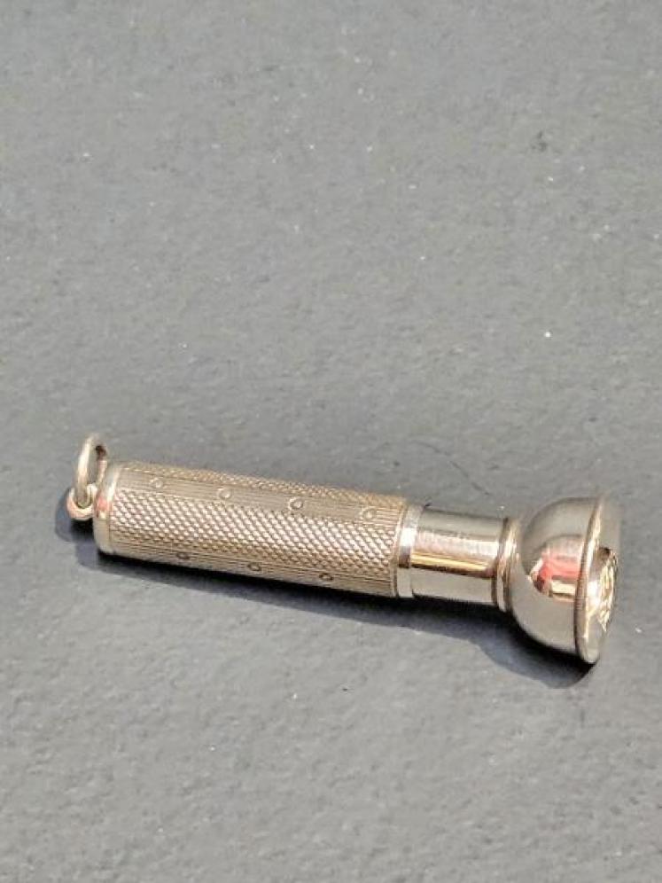 Silver Twist Action Cigar Piercer - Image 1