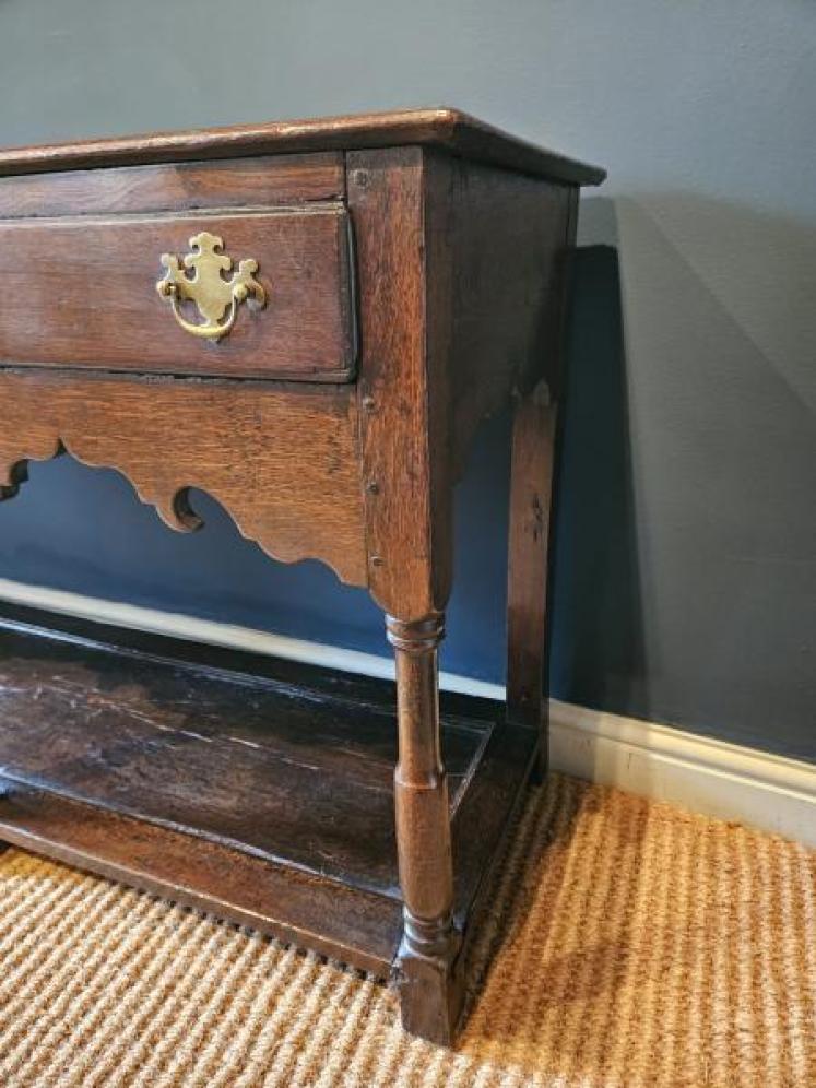George II Oak Open Pot Board Dresser - Image 4