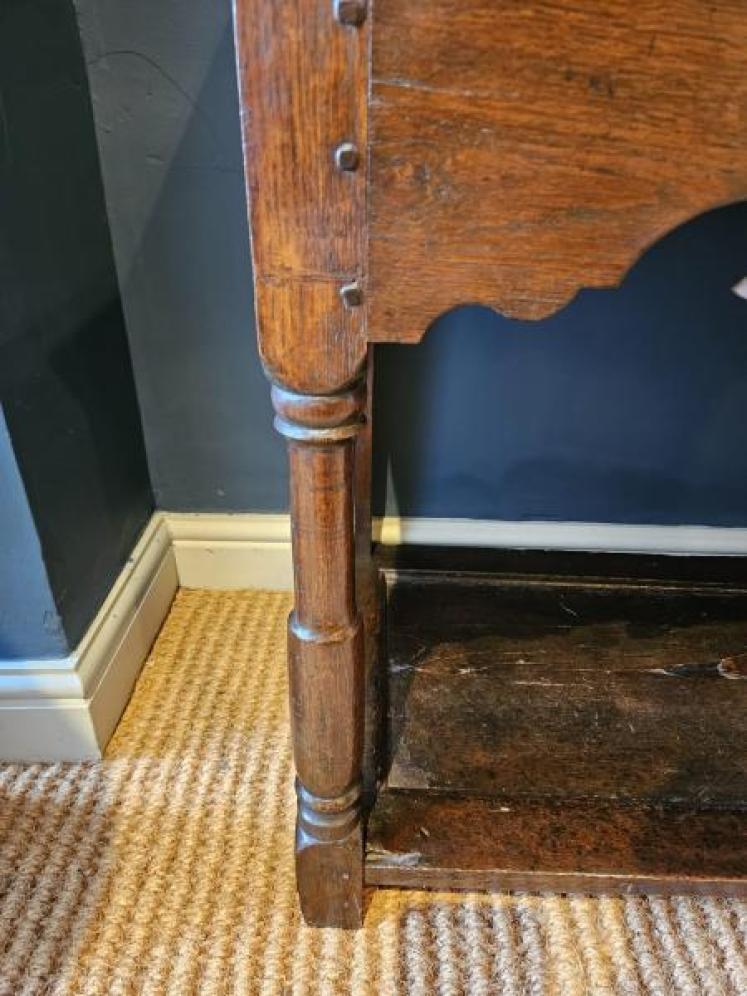 George II Oak Open Pot Board Dresser - Image 5