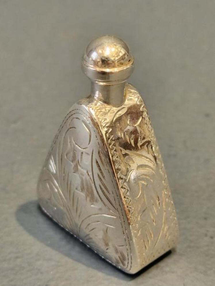 Small Silver Cologne Bottle - Image 3