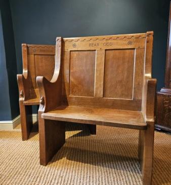 Pair of Unique Thompsons of Kilburn Mouseman Settles 