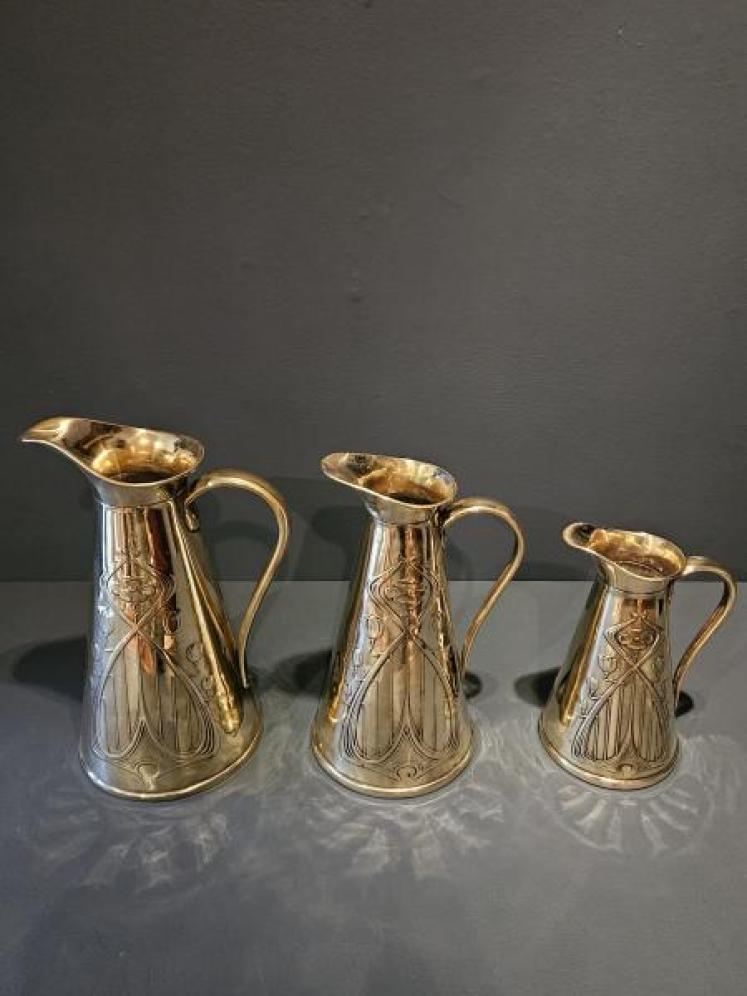 Set of 3 Art Nouveau Brass Jugs - Image 1