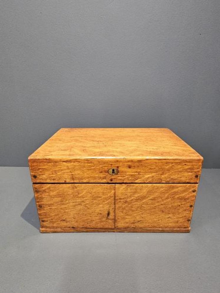 Edwardian Oak Cased Games Compendium and Contents - Image 3
