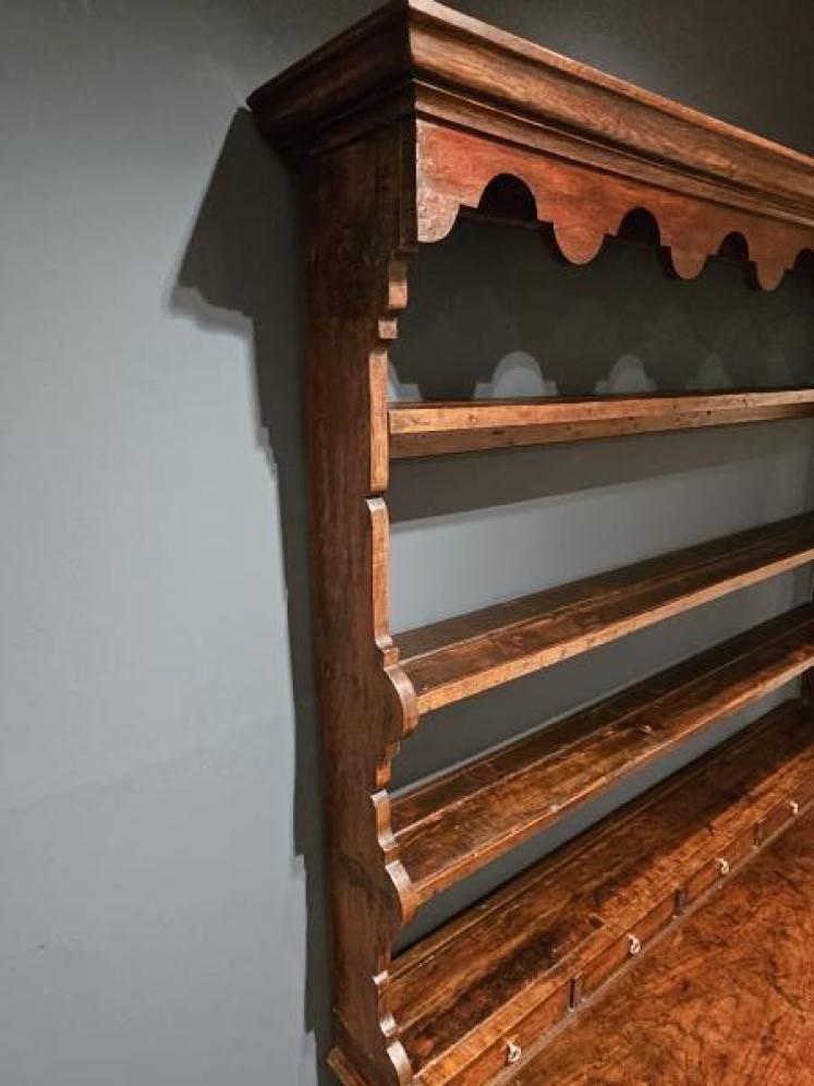 Superb George II Oak Dresser and Rack - Image 3