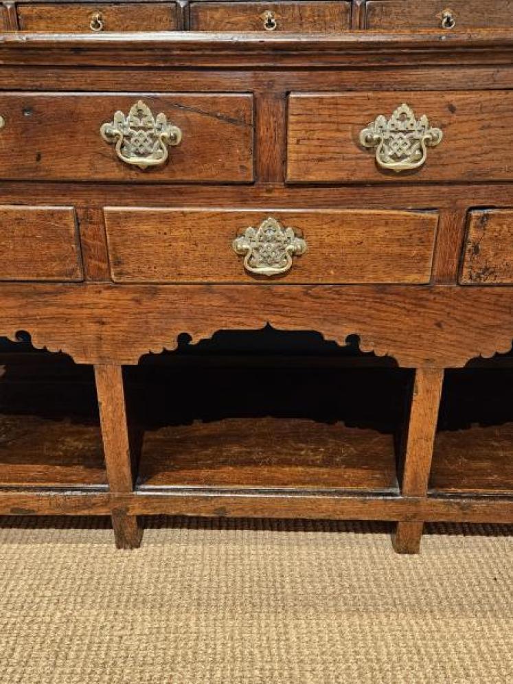 Superb George II Oak Dresser and Rack - Image 5