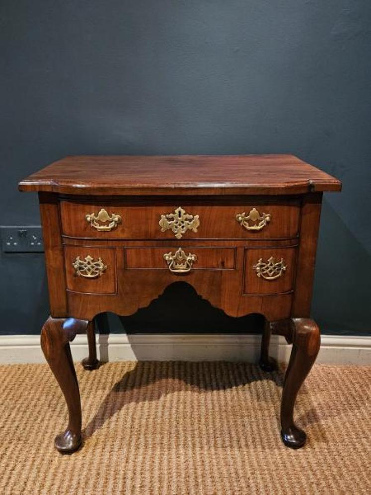 George III Bow Front Walnut Lowboy - Image 1