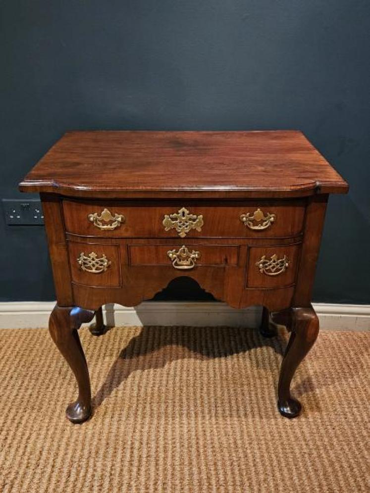 George III Bow Front Walnut Lowboy - Image 2