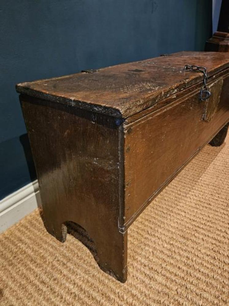 Early James I Oak Sword Box - Image 2