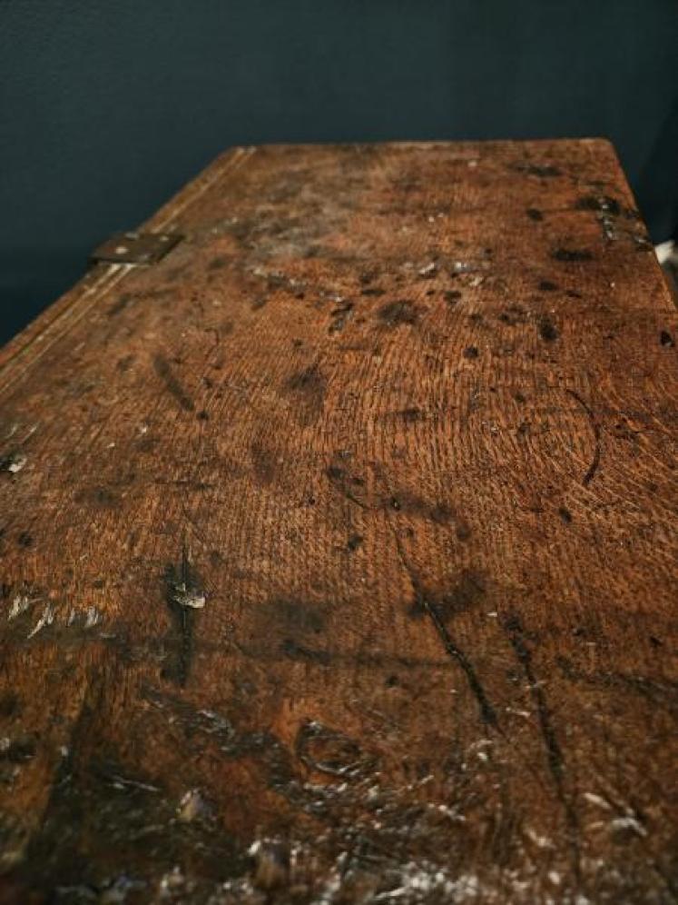 Early James I Oak Sword Box - Image 3