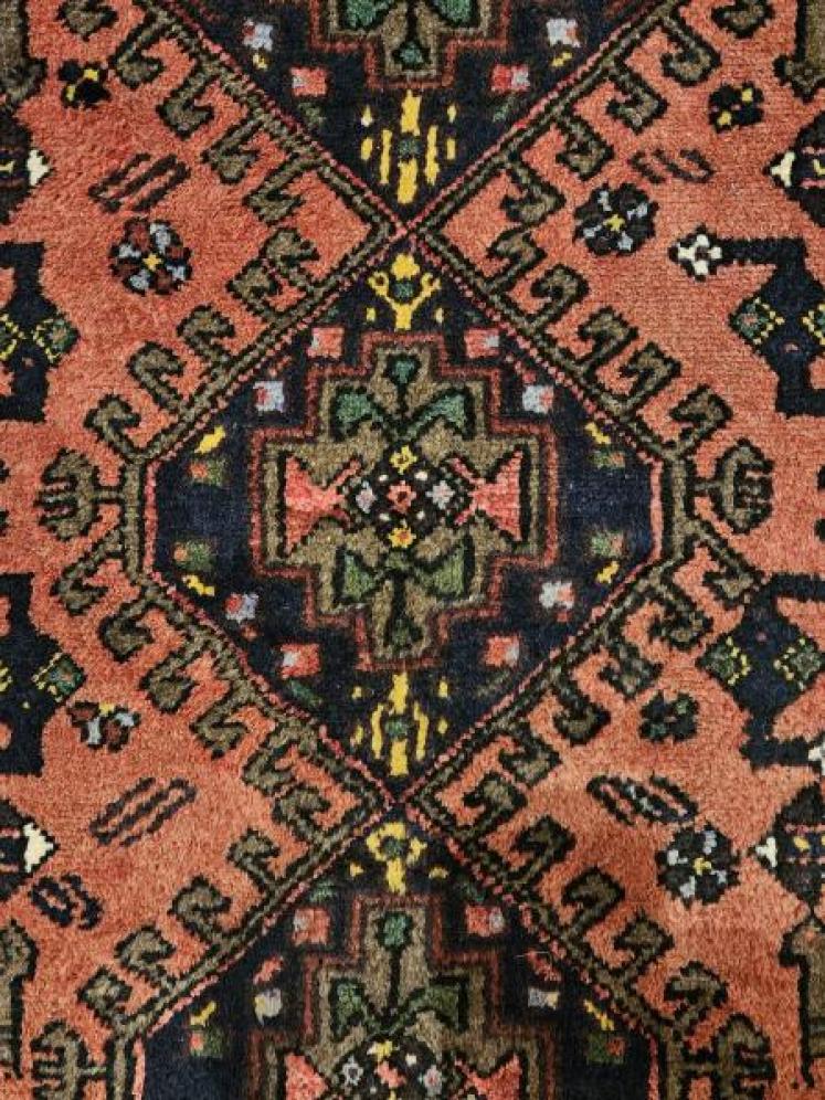 Persian Pure Wool Rug  - Image 3