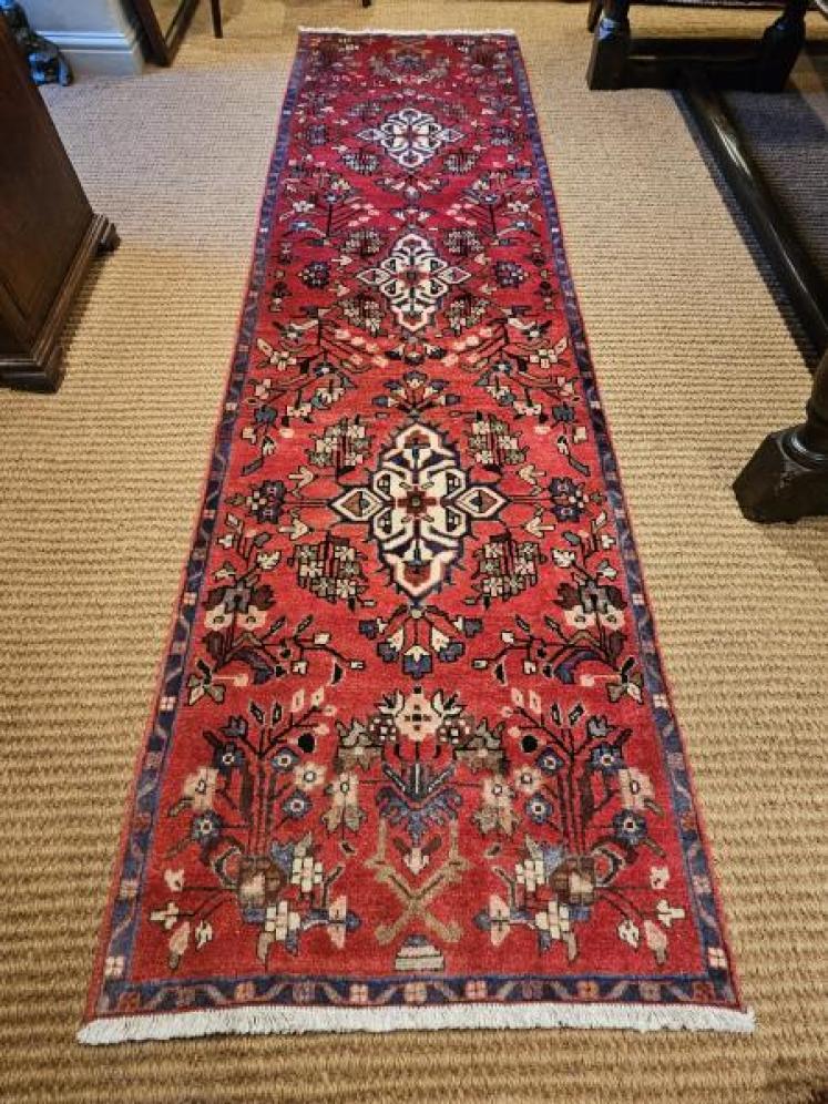 Superb 9' Persian Pure Wool Runner Rug - Image 1