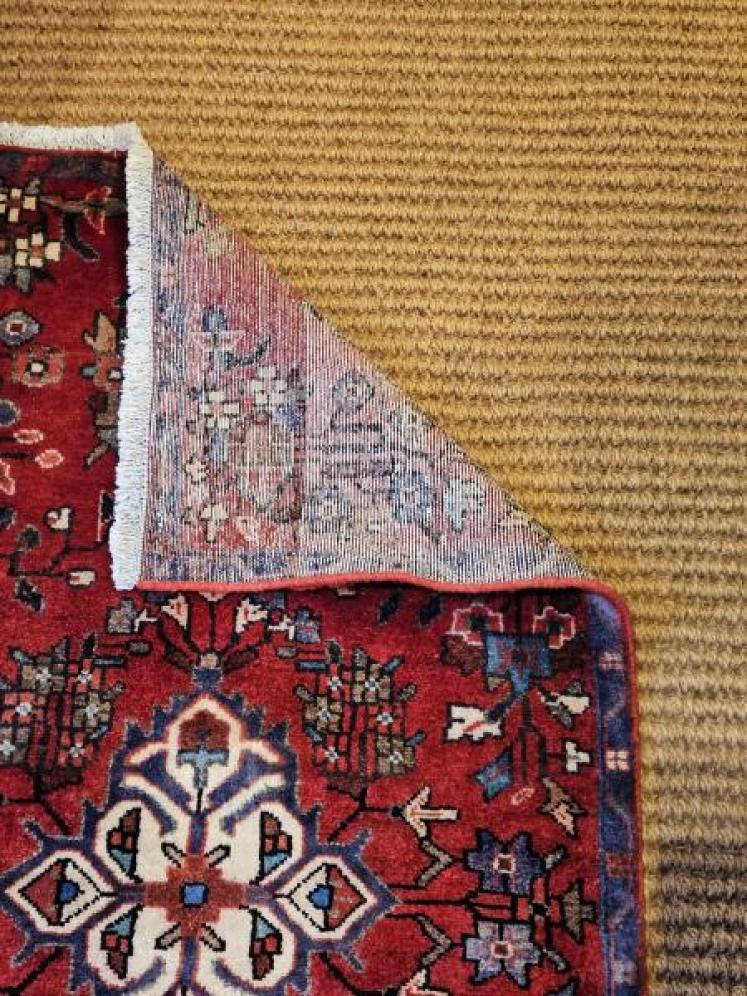 Superb 9' Persian Pure Wool Runner Rug - Image 6