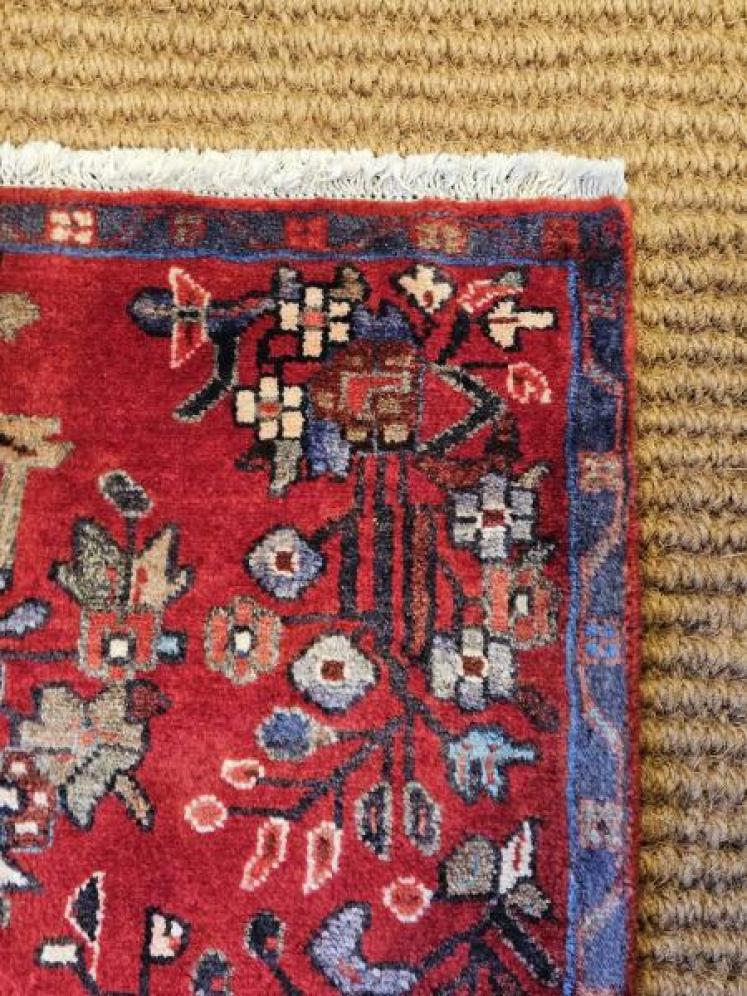 Superb 9' Persian Pure Wool Runner Rug - Image 7