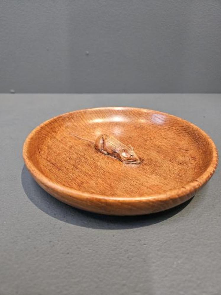 Superb 1950's Thompsons of Kilburn  Mouseman 6" Shallow Bowl - Image 1