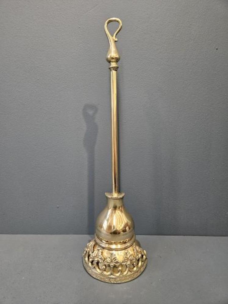 Superb Early Victorian Acanthus Leaf Boarder Brass Door Stop - Image 1