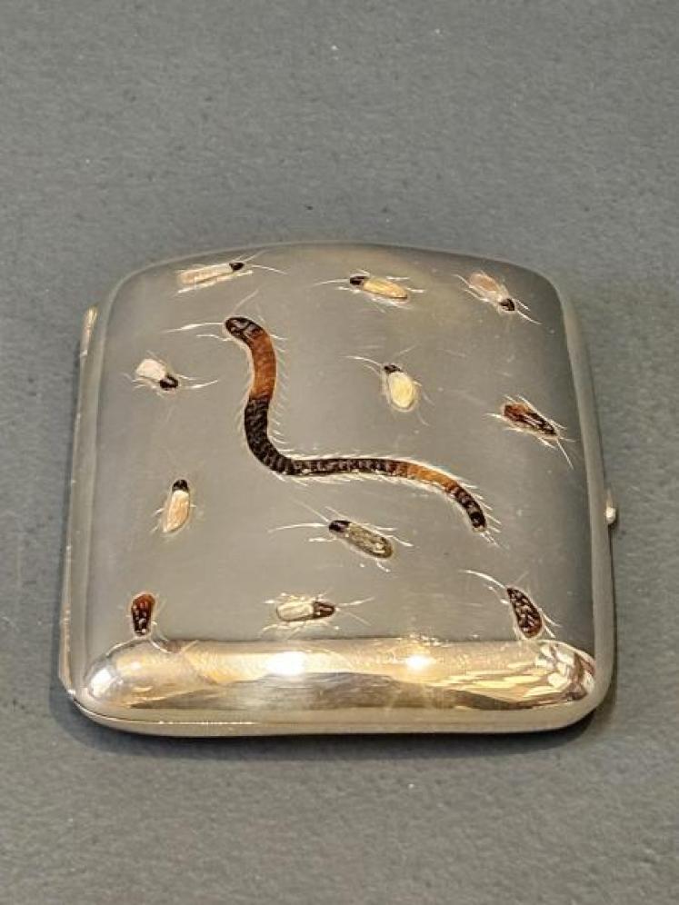 Superb Shibayama Inlaid Silver Cheroot Case - Image 1