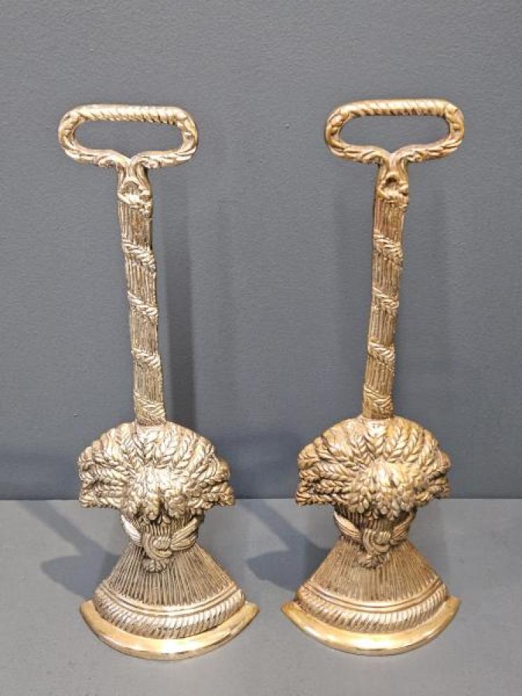 Pair of Victorian Brass Wheatsheaf Door Stops - Image 2