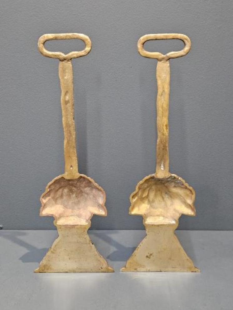 Pair of Victorian Brass Wheatsheaf Door Stops - Image 5