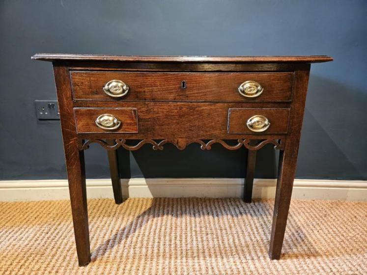 George III Oak Lowboy - Image 7