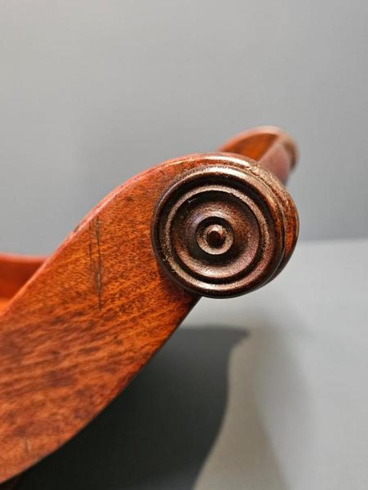 Regency Mahogany Cheese Coaster  - Image 4