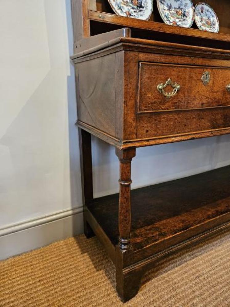 Superb George III Oak Country House Dresser and Rack  - Image 6
