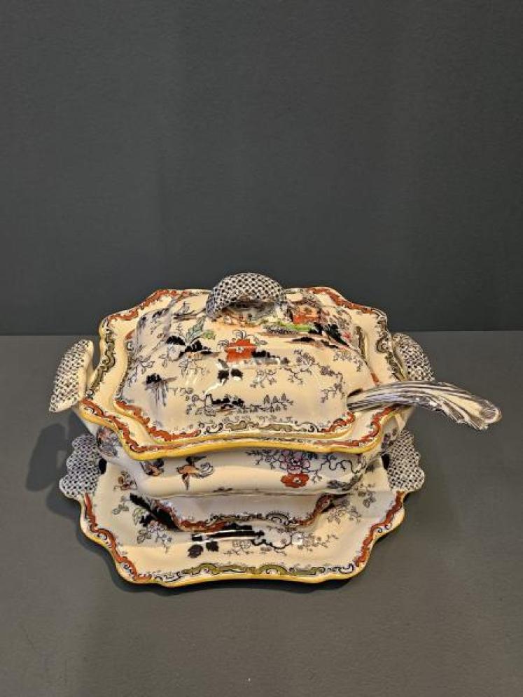 Superb Ashworths Ironstone Serving Set - Image 4