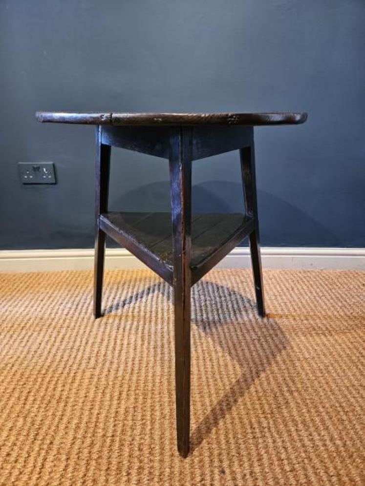 George III Welsh Oak Cricket Table - Image 4