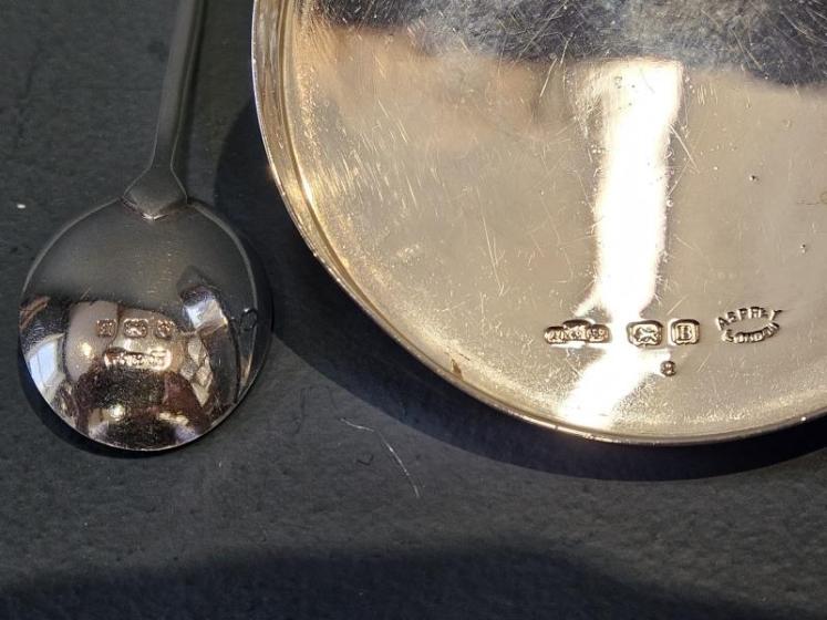 Superb Aspreys Silver Top Honey Pot and Spoon  - Image 6