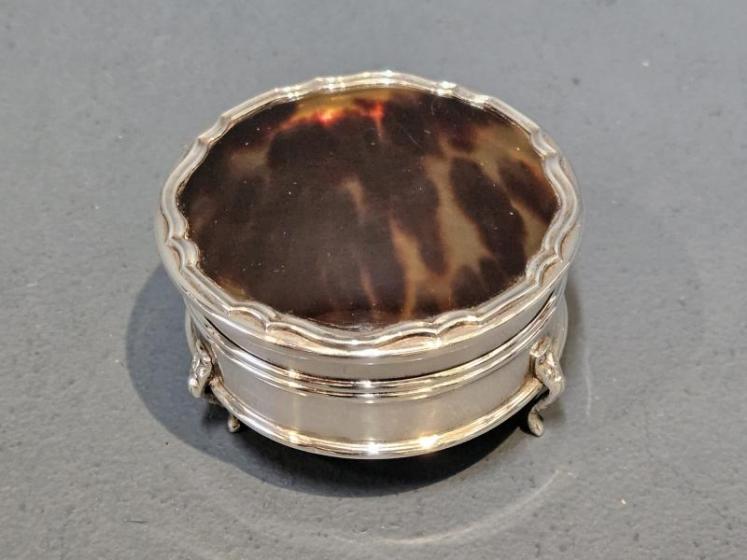 Silver and Tortoiseshell Ring Box - Image 2