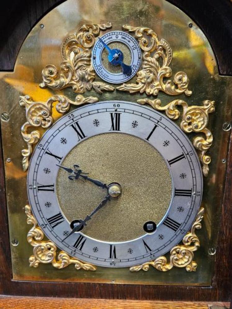 Victorian Oak Quarter Striking Bracket Clock - Image 4
