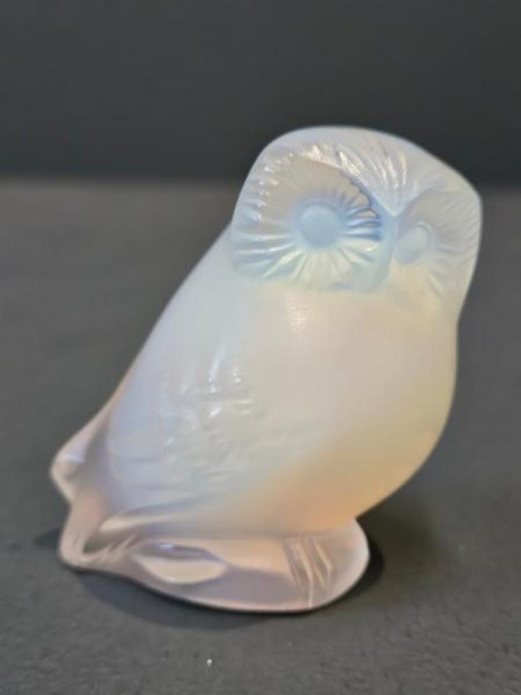 Lalique Opalescent Owl - Image 5